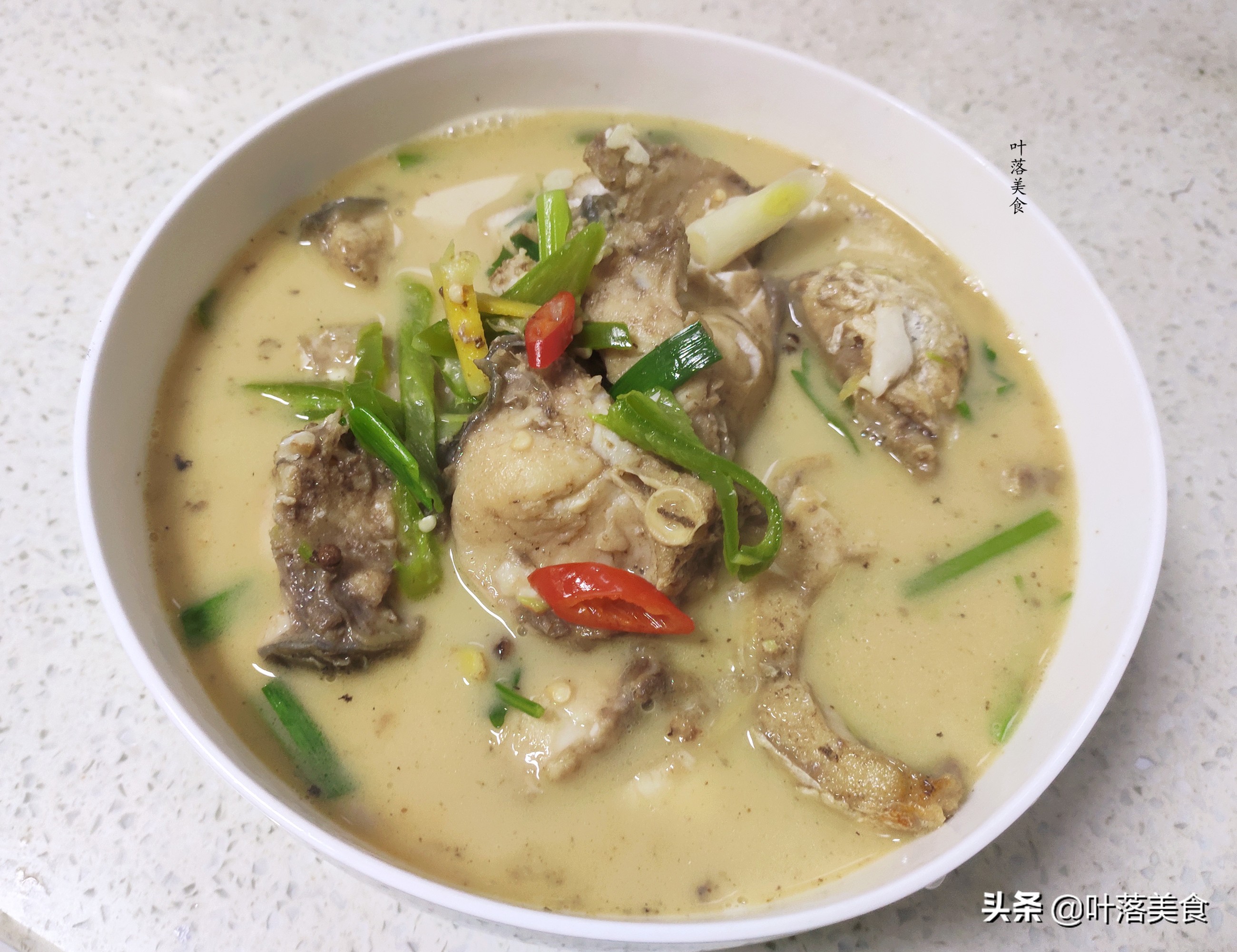 怎样做草鱼鲜嫩又入味简单又好吃,这样做的草鱼鲜嫩又入味还没腥味