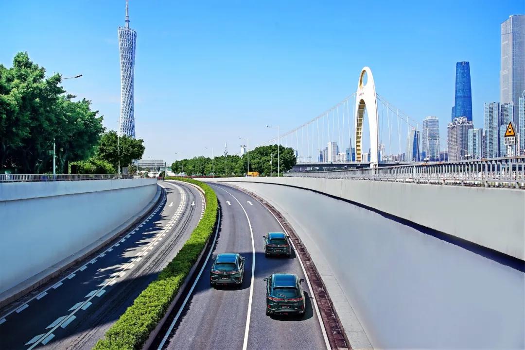 东风hondaur-v诠释高品位,东风本田ur-v怎样看是不是新车