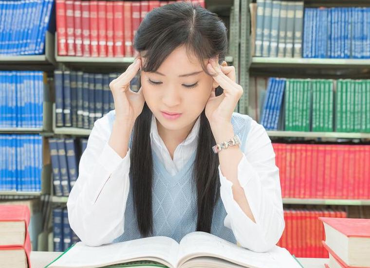 让你的头发乌黑亮丽有光泽,每个人都想拥有乌黑亮丽的头发