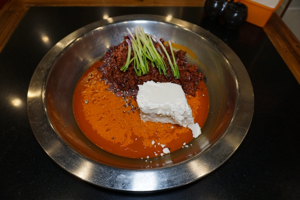 舌尖上的酸菜鱼燕郊店,舌尖上的泡椒鱼头