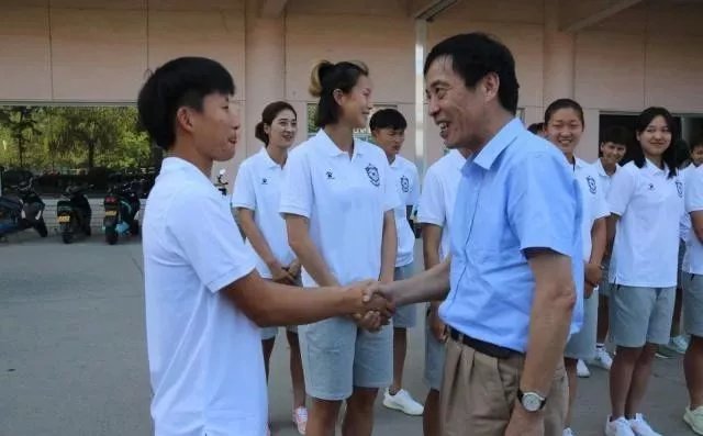 体坛重磅｜掌舵中国足球！足协首位“专职主席”陈戌源有何不同？