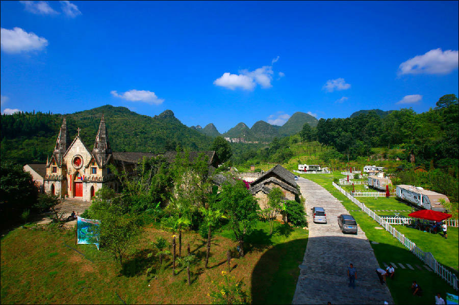 黄果树瀑布一点也不壮观,贵州黄果树瀑布大自然的鬼斧神工