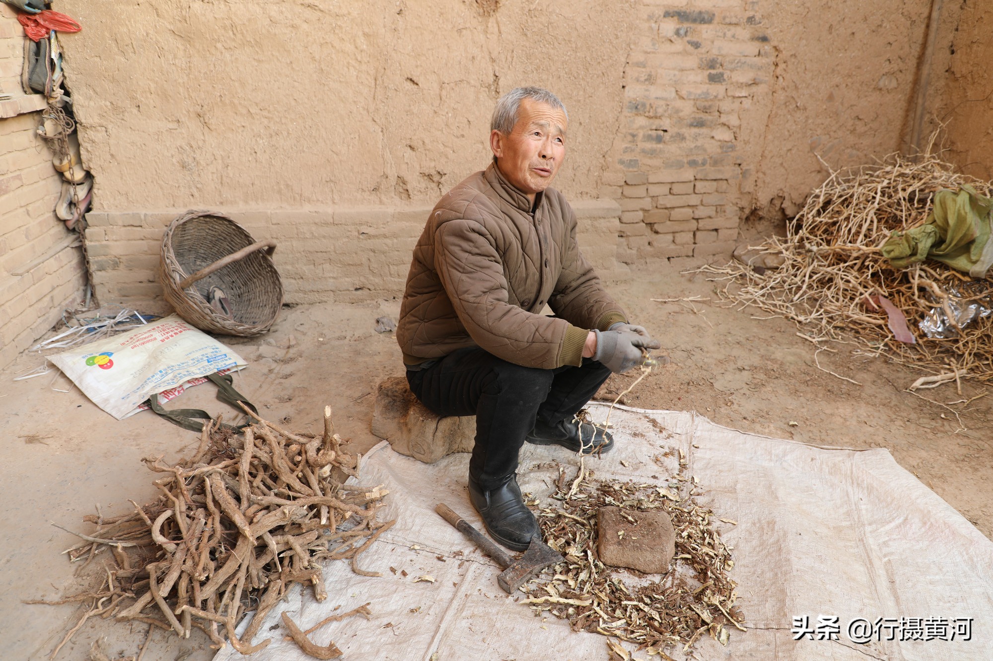 六十五岁大妈打工,65岁大妈打工视频