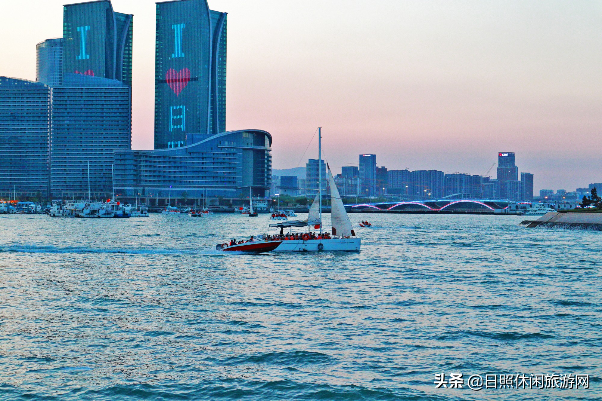 山东日照旅游4-5天详细攻略,去日照旅游应该住在哪里方便游玩