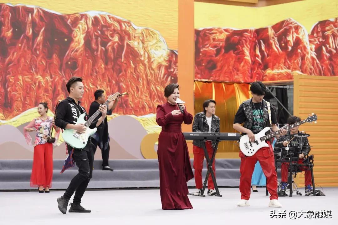 “庆丰收·感*党**恩”，今晚19：30《梨园春》与您共庆丰收