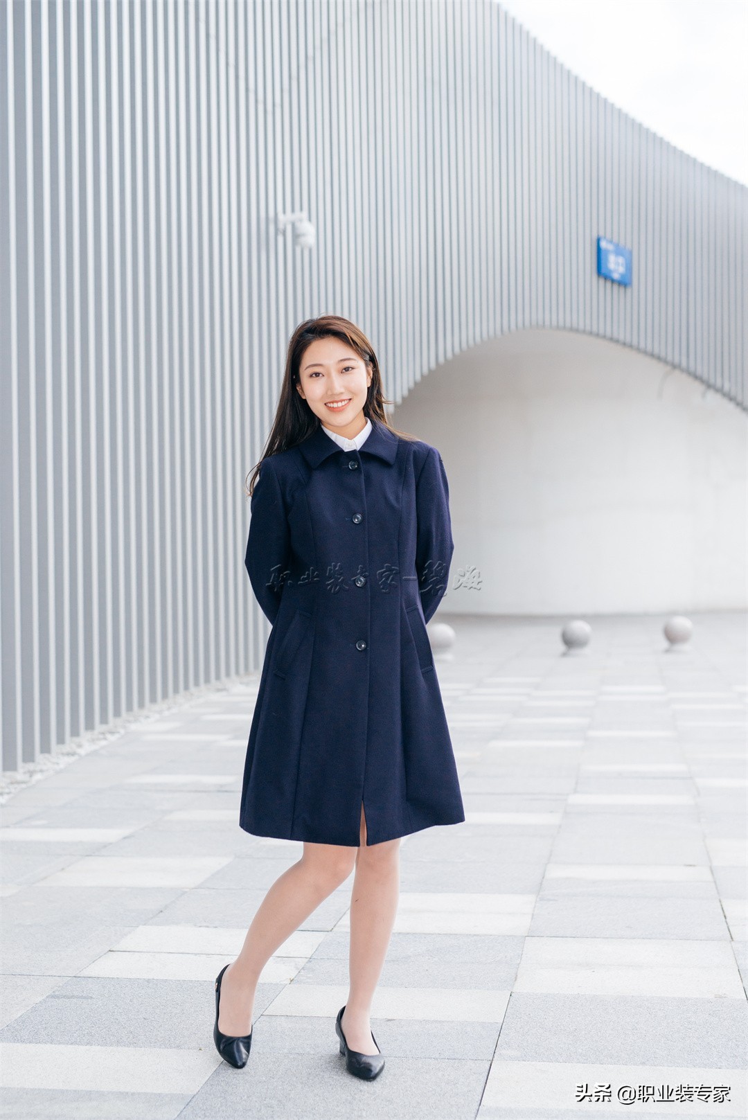 山东即墨大衣女款,大衣女海军领秋冬高级感