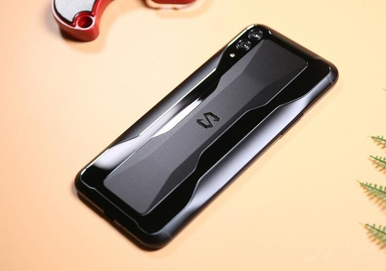 三月手机圈大爆炸，旗舰、钢炮、神器纷纷出炉！