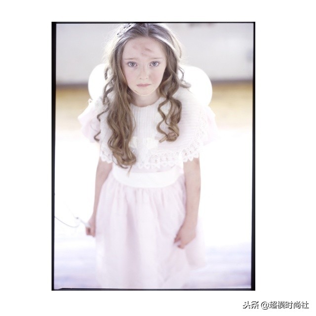 美人不做“花瓶”？她会芭蕾提琴走秀演戏，还是门萨高智商会员