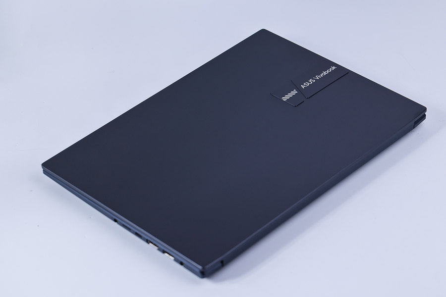 华硕无畏笔记本银色和蓝色,华硕无畏pro15r76800和i512500哪个好