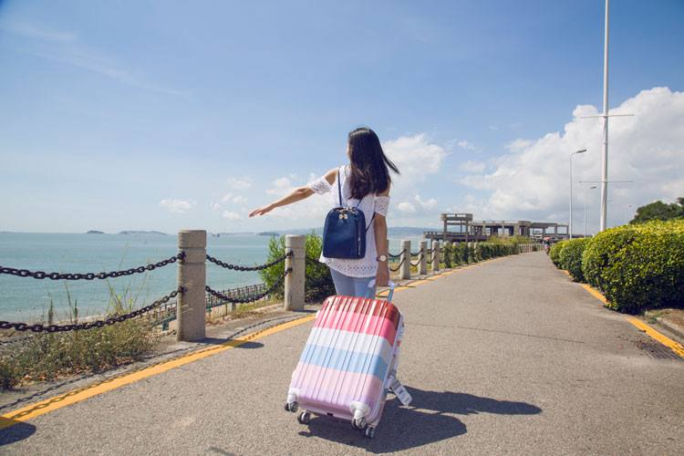 出国后常用的英语句子,出国必须学的英语短语