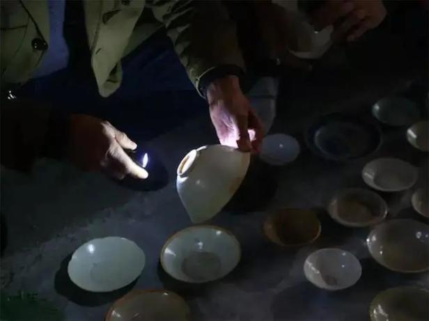 景德镇传统体验陶艺的地方,瓷都陶艺街集市