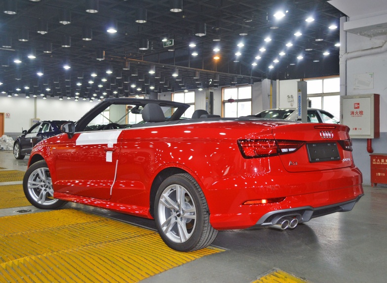 奥迪a3软顶敞篷落地价,奥迪a3敞篷和宝马2系敞篷怎么选