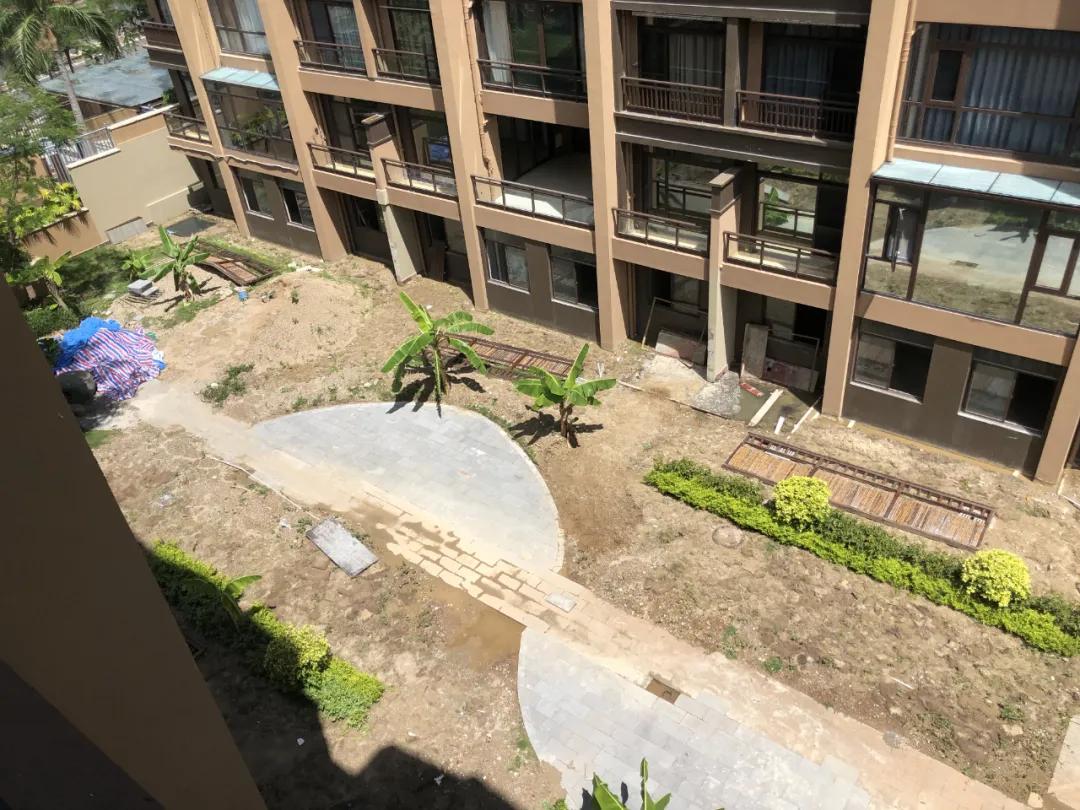 三亚楼盘违建,三亚标志性的三栋楼违建