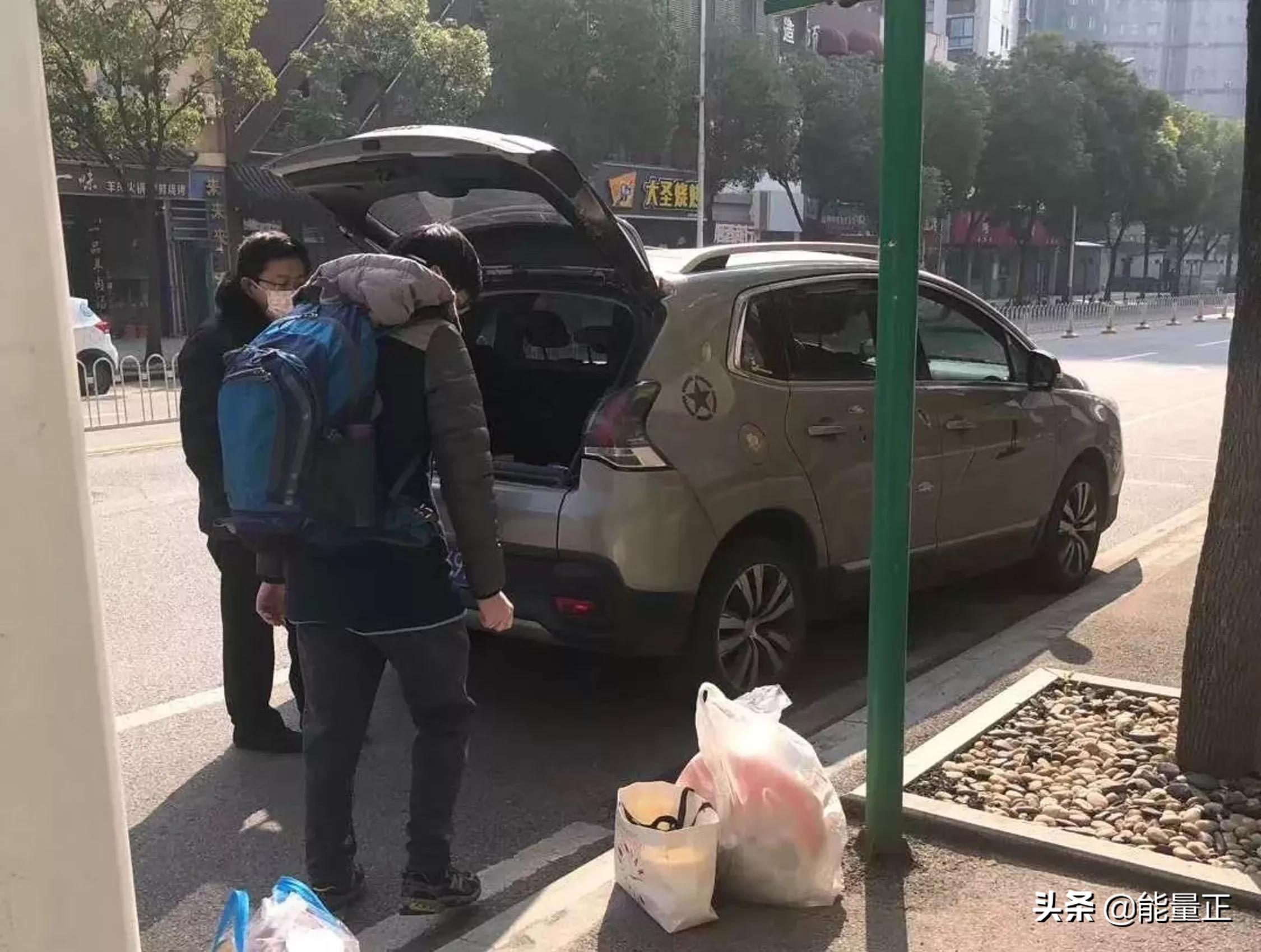 武汉疫情期间夫妻怎么办,丈夫在武汉抗疫