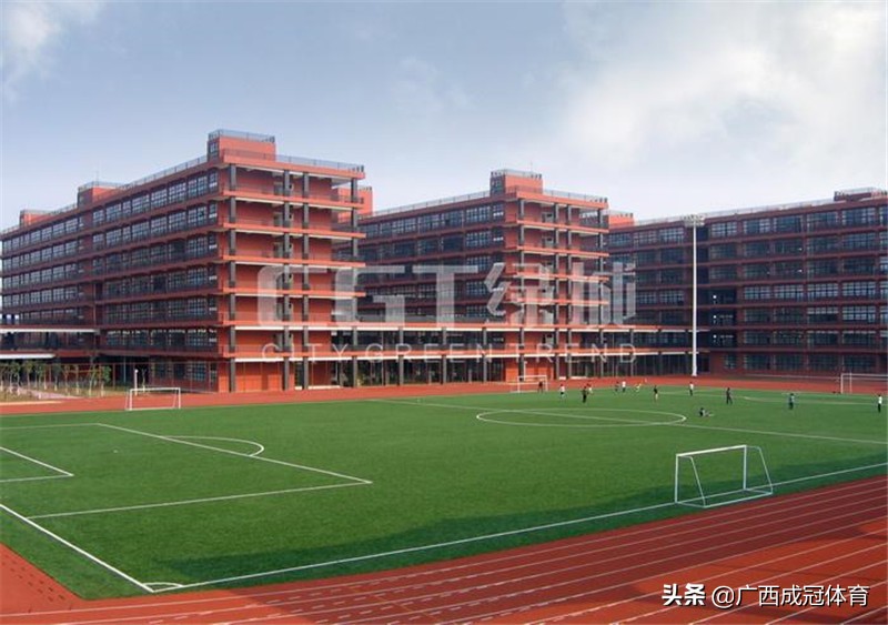 假草皮有甲醛吗,假草皮和真草皮区别