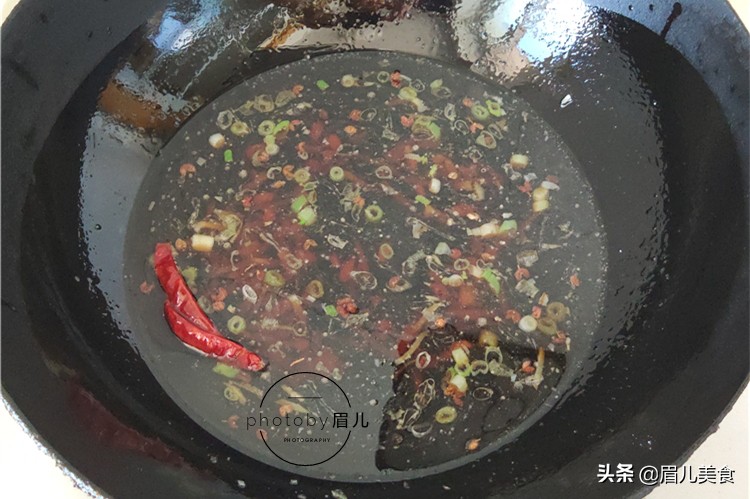 炖鱼不用煎小妙招,煎鱼怎么做不粘锅炖出来又好吃