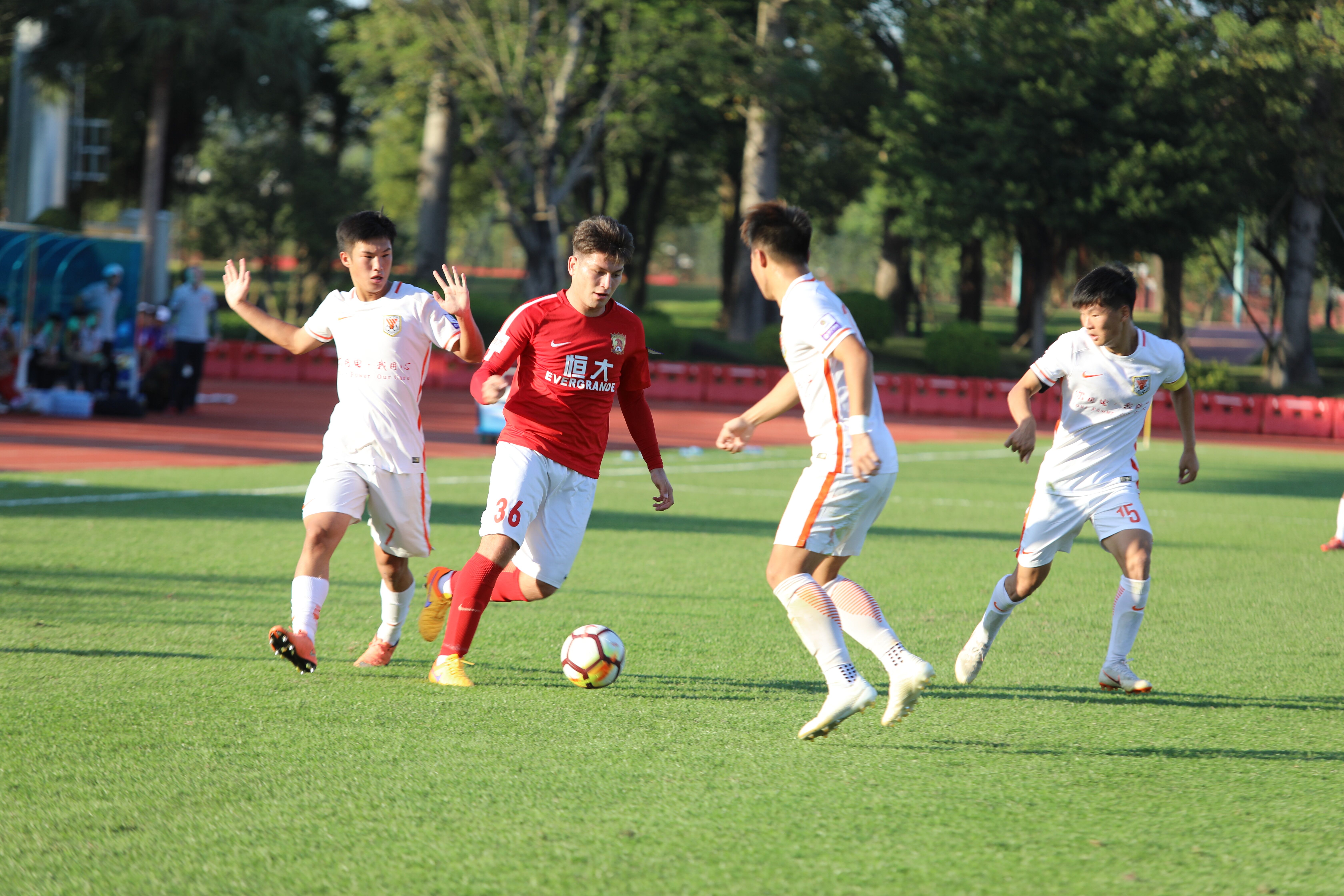 恒大不惜重金投入青训,恒大青训留洋计划