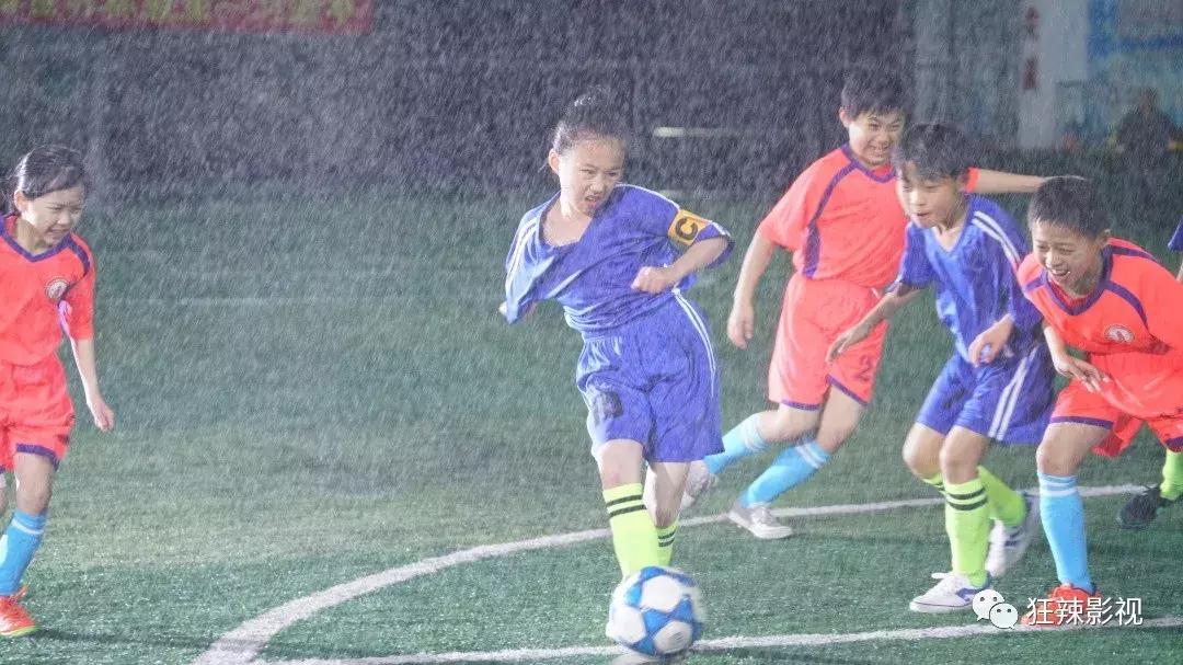 在梅州，踢一只柚子，可以有这么多故事