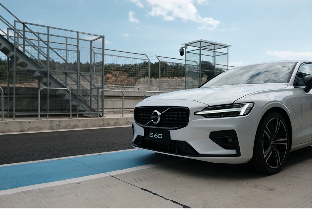 安全又贴心全新沃尔沃s60试驾快评,沃尔沃s60b4智逸豪华版试驾