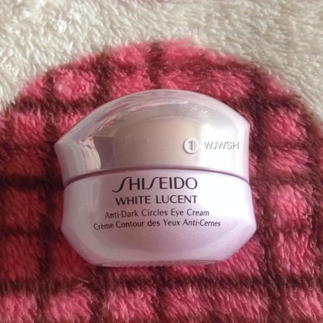 眼霜涂得好真的不显老,眼霜擦与不擦有什么区别