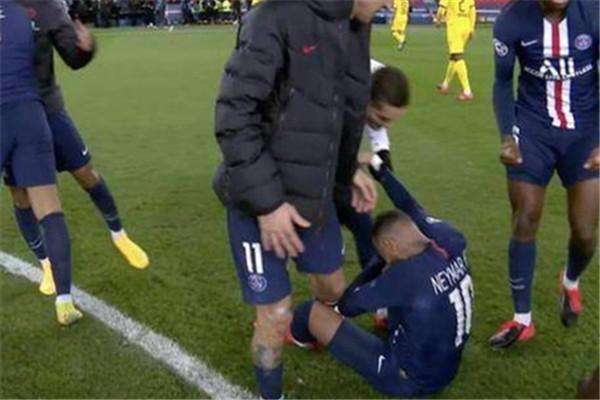 内马尔30年前50年后,内马尔曾想回归巴萨