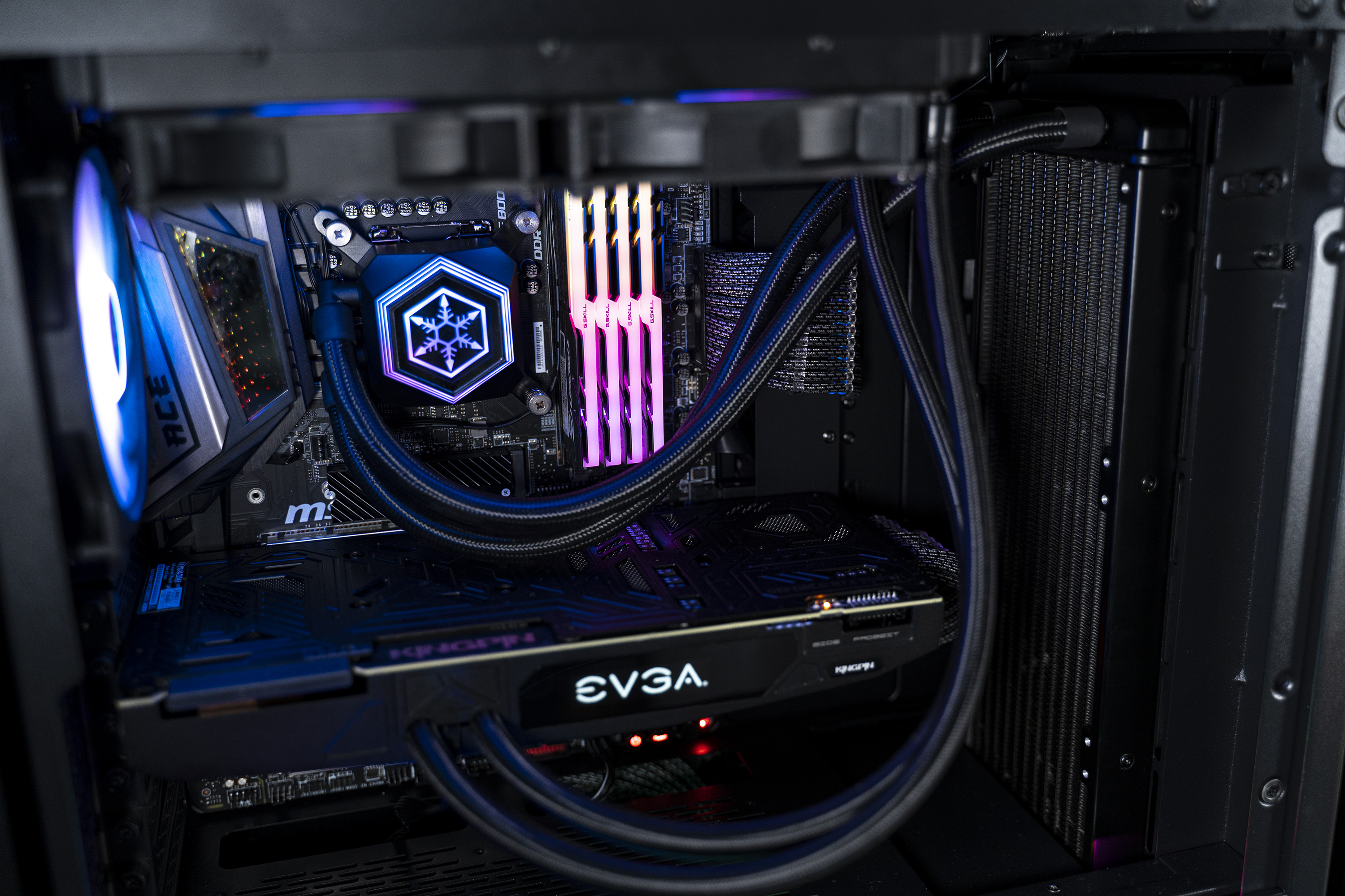 联力鬼斧机箱装机配件推荐,联力鬼斧机箱安装视频