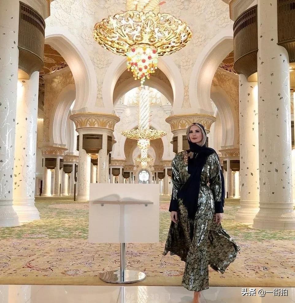 伊万卡身穿金黄色裙,伊万卡迪拜之行