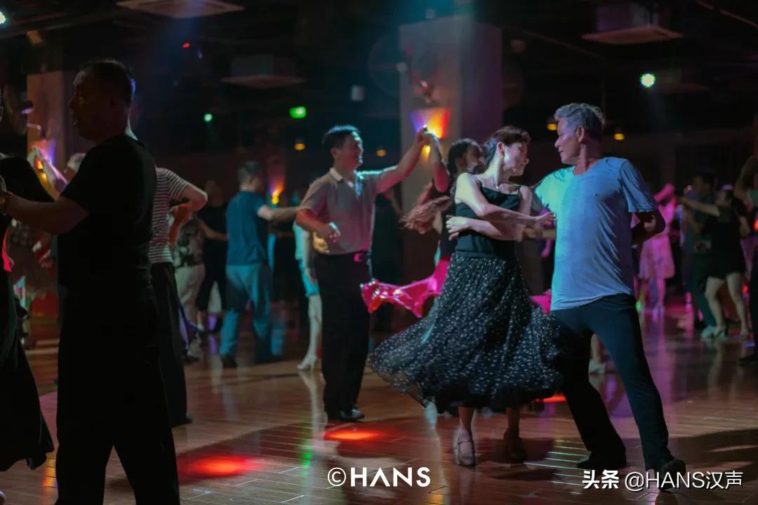 你好亚~90后中年人打入武汉最酷青年圈