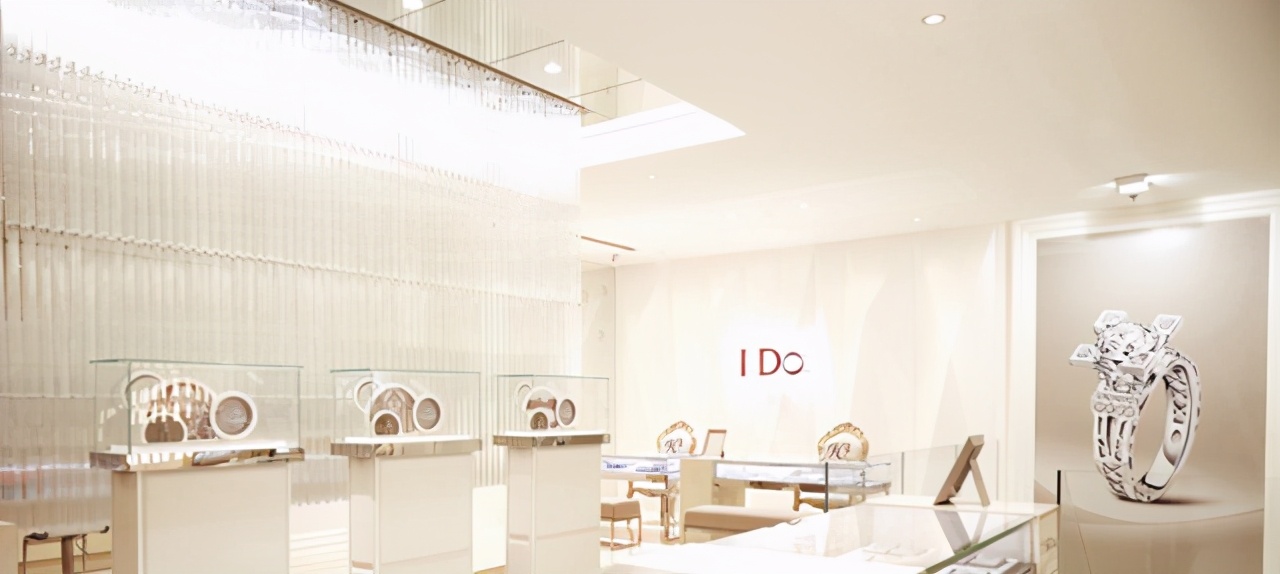 不同材质的婚戒对比,伯爵婚戒材质区别大吗