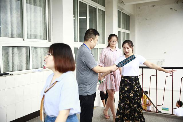 委培师范生和普通师范生哪个更好,委培师范和公费师范优缺点