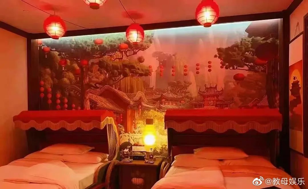 环球影城联名款小黄人钢笔,凌美环球影城联名钢笔