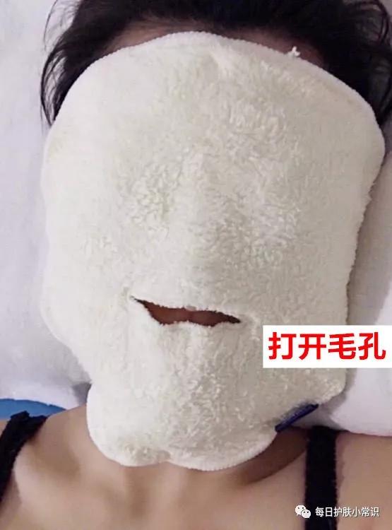 用黑头铲挖出黑头怎么收缩毛孔,黑头太顽固教你祛黑头的方法