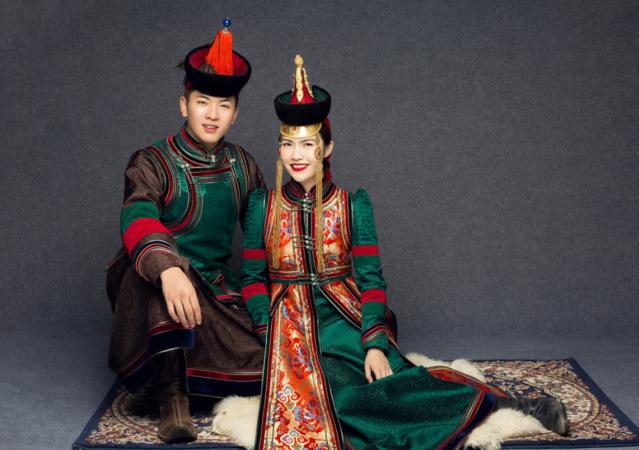 蒙古王旗服饰,蒙古四子王旗衣服