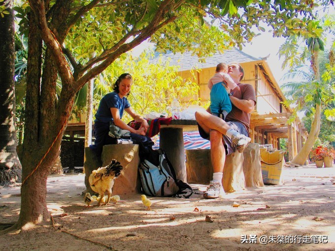 西双版纳泼水节攻略,西双版纳傣族泼水节和广西泼水节