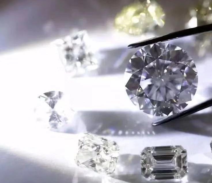 赫拉钻展丨拥有它，你的2019不必如此艰巨