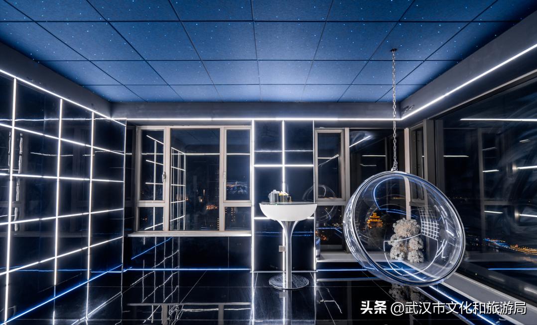 武汉游长江看灯光秀在哪,带你欣赏武汉长江灯光秀