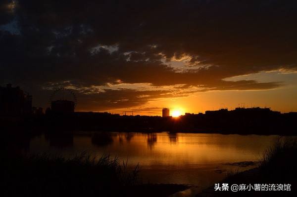 中国国内也有时差？一个凌晨2点看日出，一个晚上11点才天黑