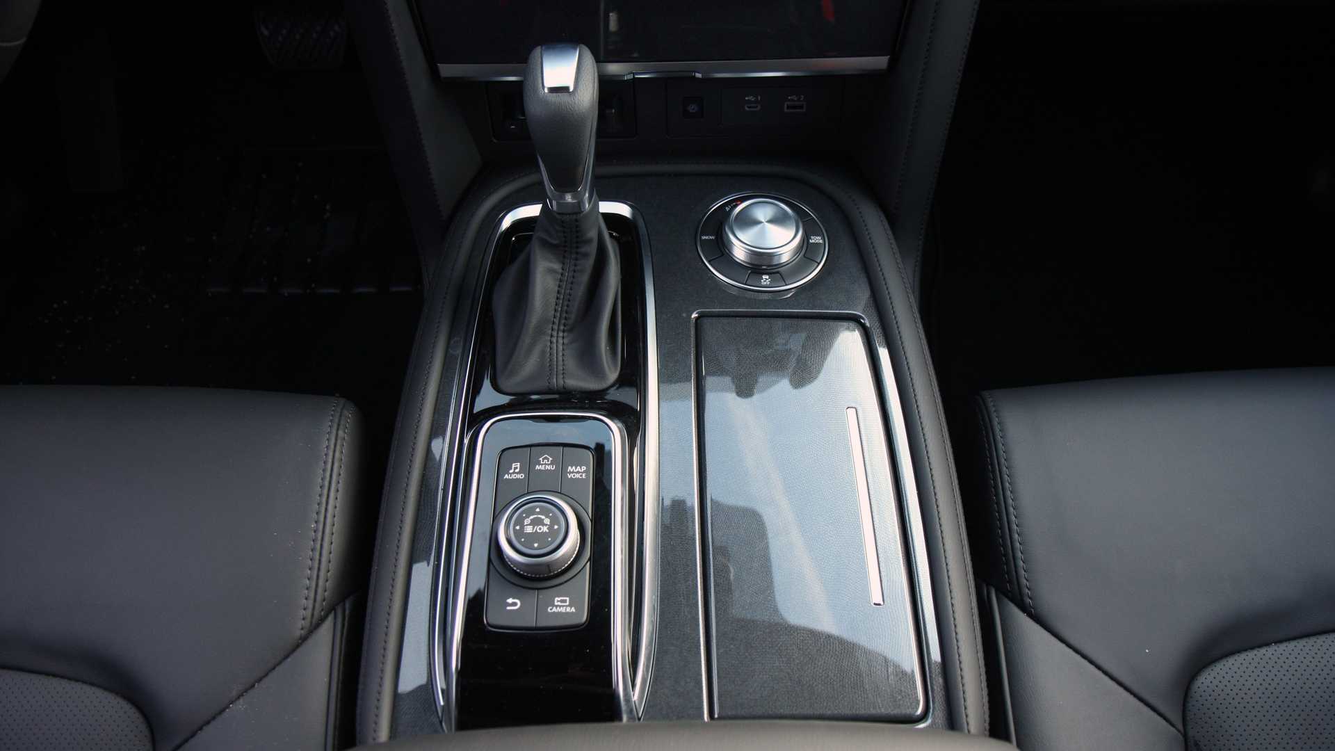 内外焕新日产新款途乐官图发布,日产途乐2021款4.0和陆巡4.0