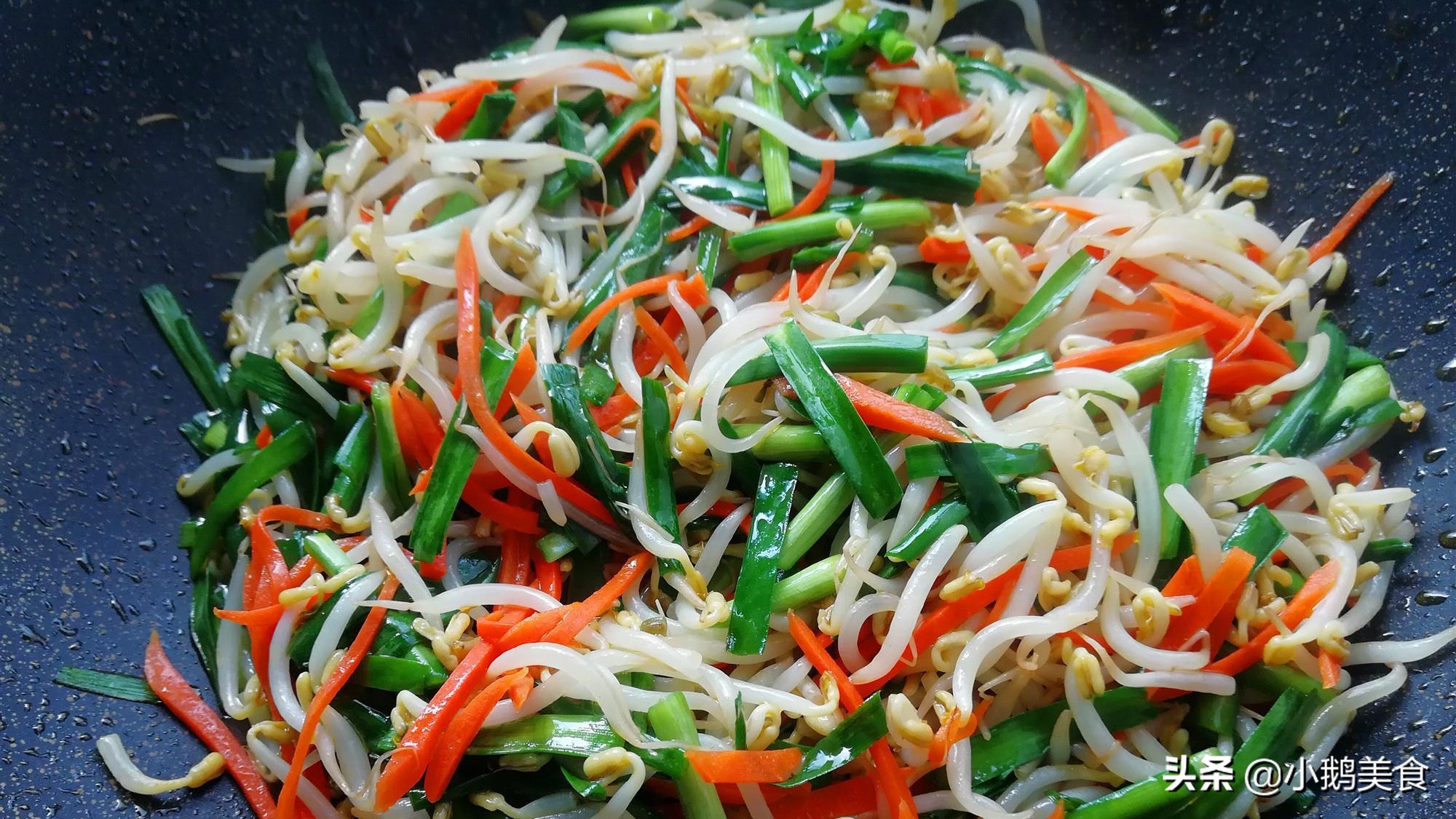 烙饼又软又不硬的做法,烙饼又干又硬的原因