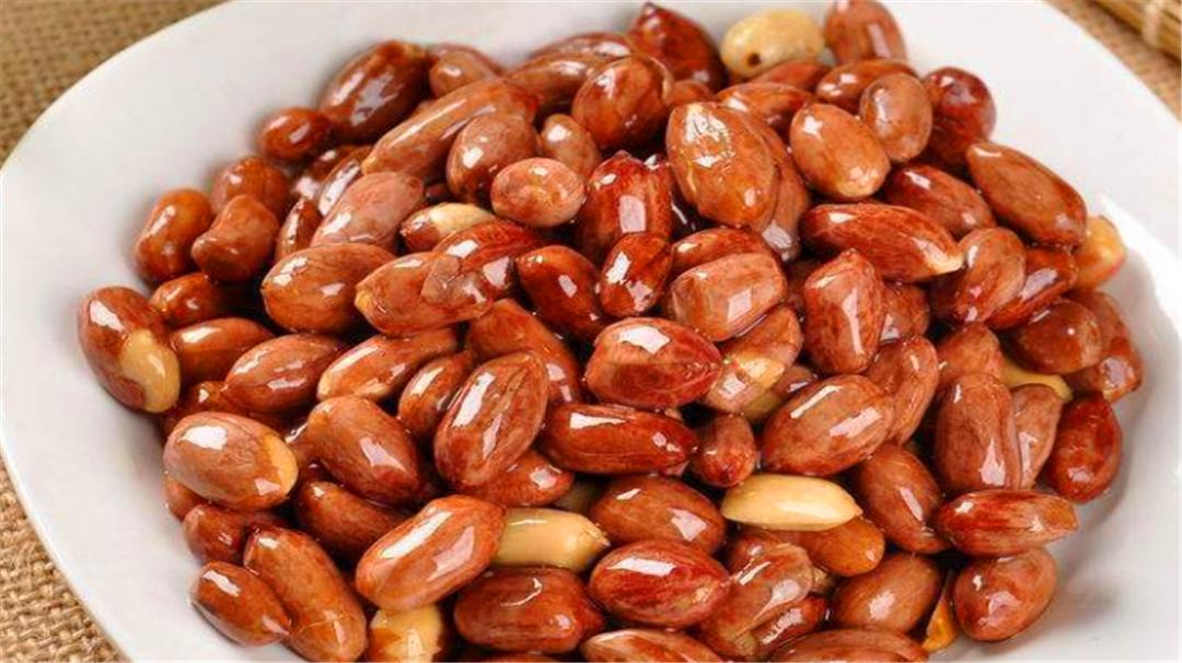 用筷子难以夹起的5种食物，鹌鹑蛋上榜，能轻松夹起一种算你赢