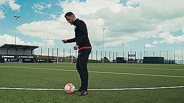 职业球员常用的转身,三种基本转身过人