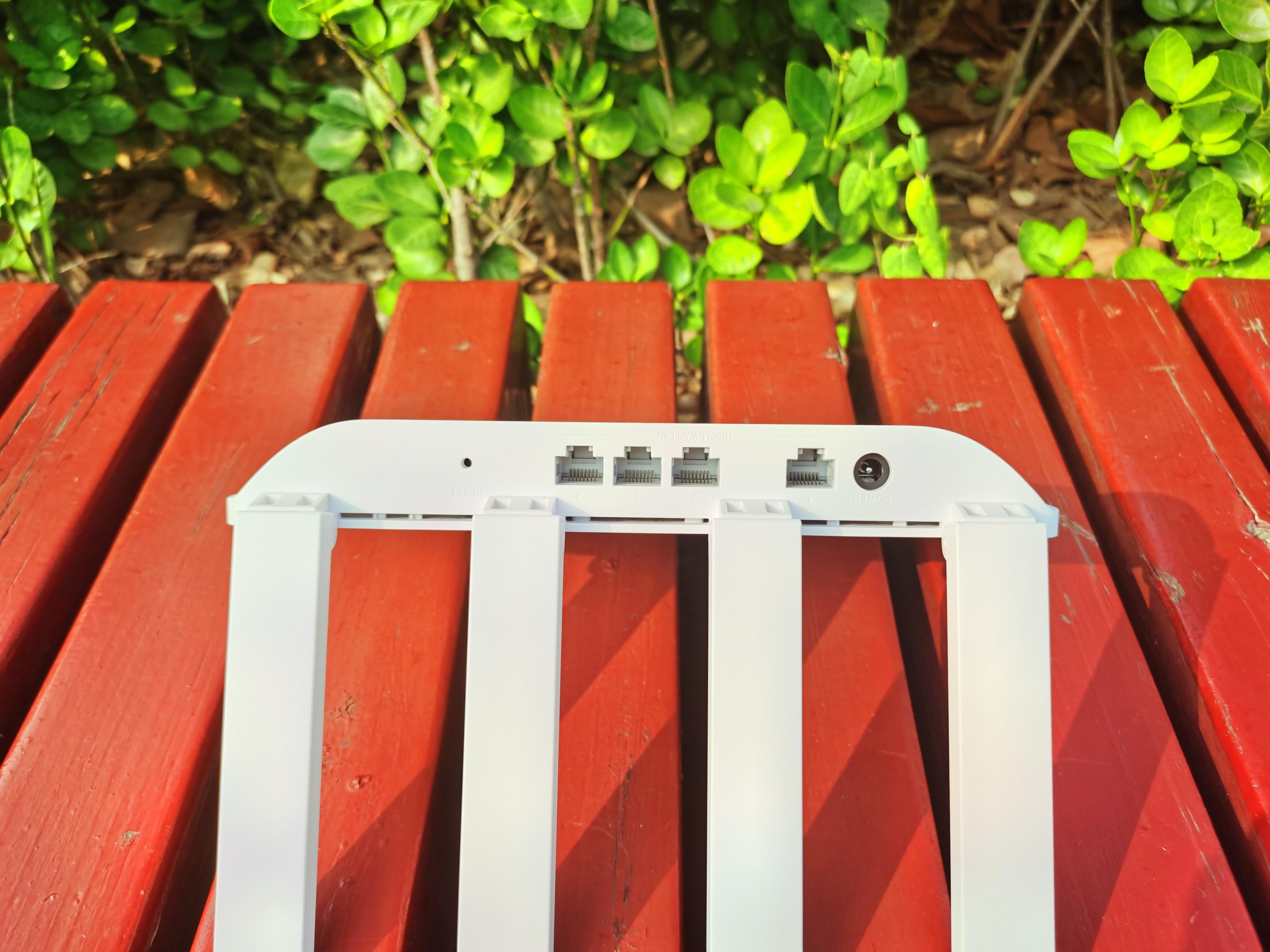 光荣路由x3pro和小米路由4a千兆,光荣路由3se对比小米路由4a千兆版