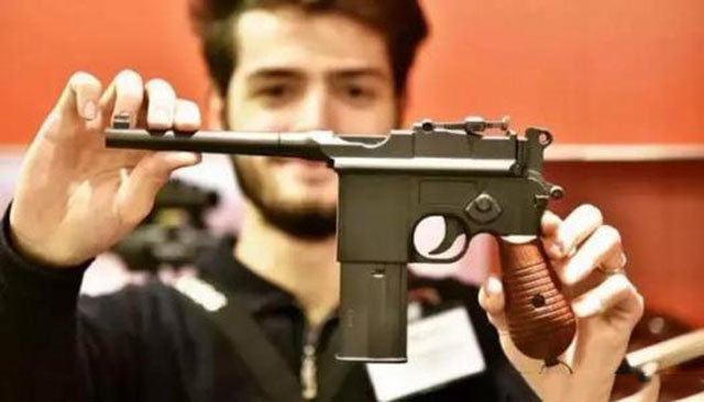 驳壳枪是被淘汰的军枪吗,驳壳枪现在中国还有多少