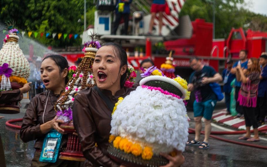清迈泼水节2019年塔佩门,清迈泼水节的真实生活