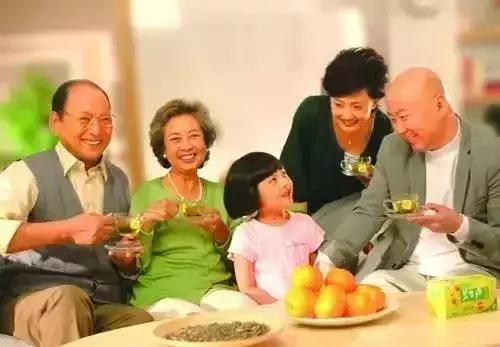 巨亏9000万，总部大厦被变卖，碧生源*裤底**输没了？