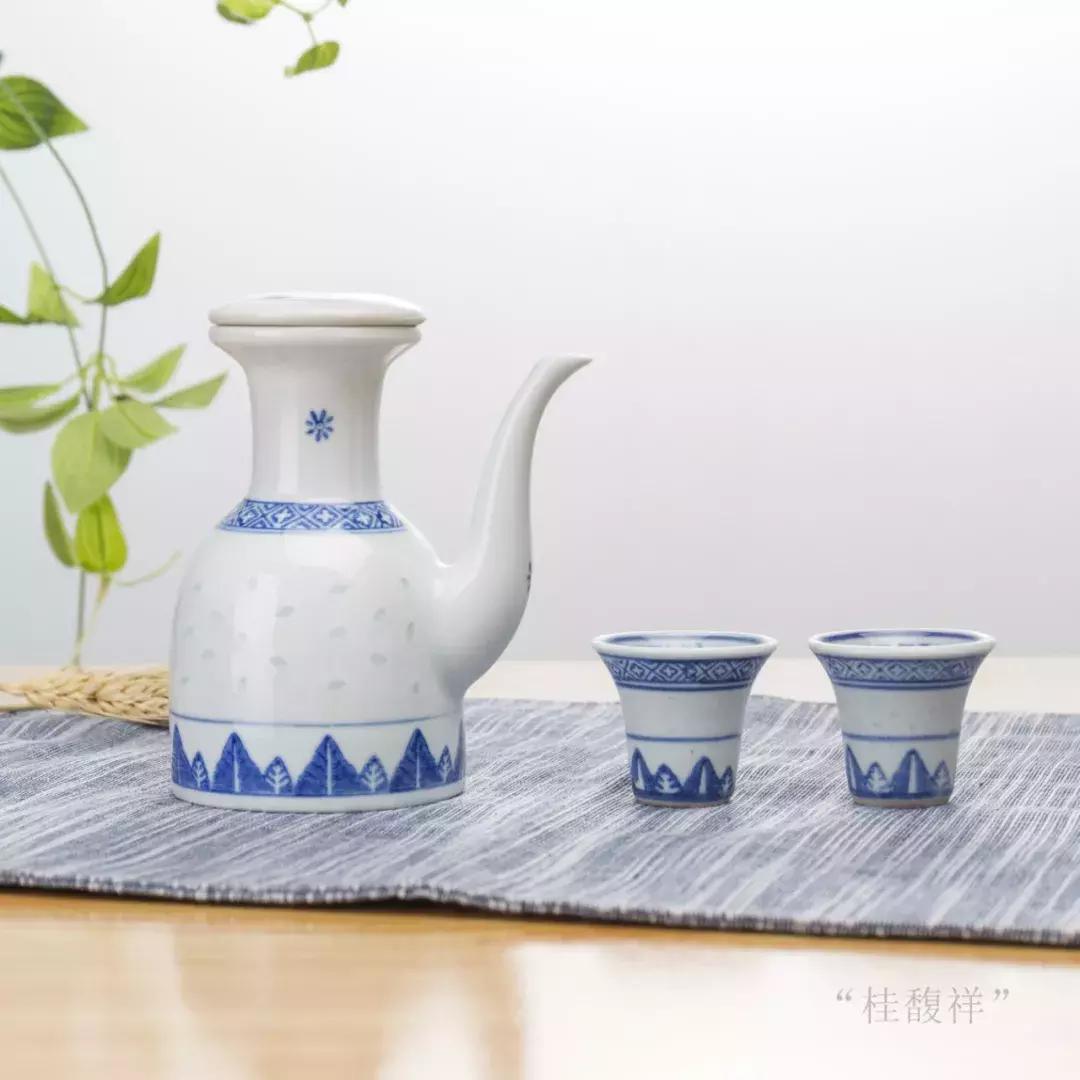 中国酒文化之敬酒酒杯高低,儒家喝酒礼仪