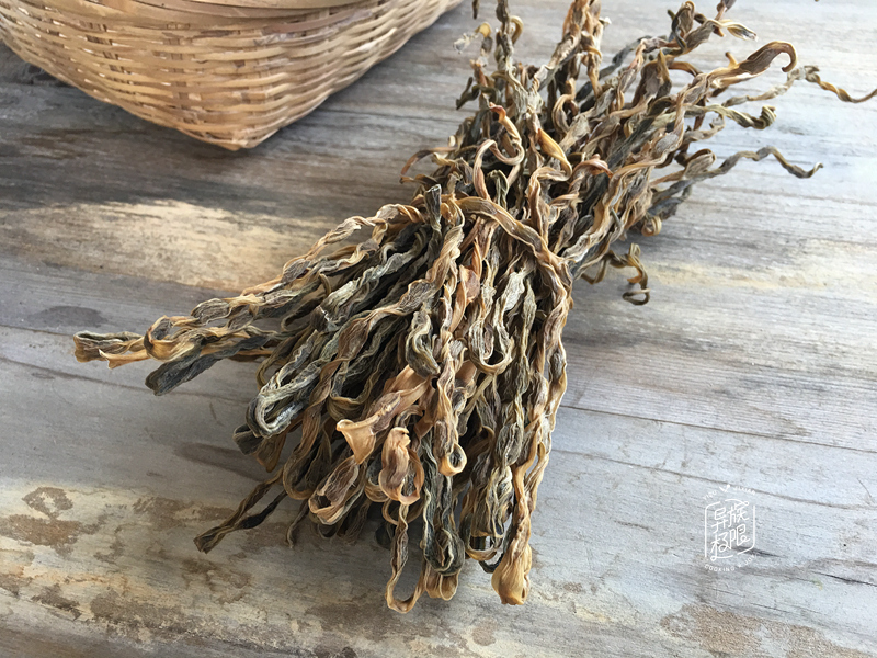 晒豆角干生着晒还是煮熟,干豆角的晒制方法不生虫湖南