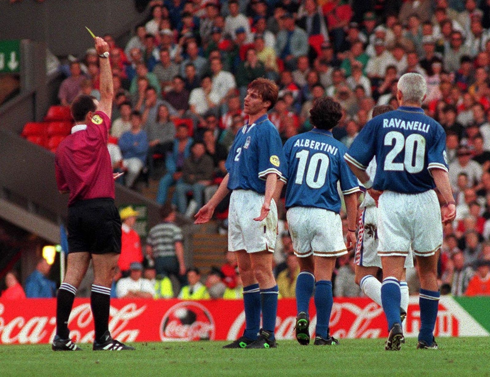 忧郁王子巴乔十佳球足坛传奇回忆,巴乔为什么得不到教练重用