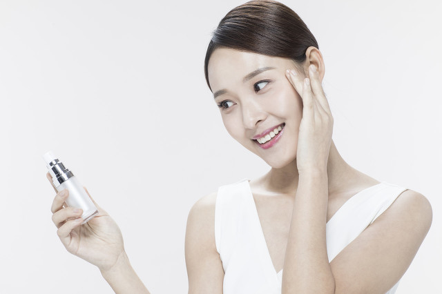 olay抗糖小白瓶烟酰胺浓度,sk2小灯泡和olay小白瓶评测