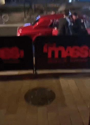 网友爆料王思聪夜店一晚消费30万,王思聪夜店花费4亿人民币